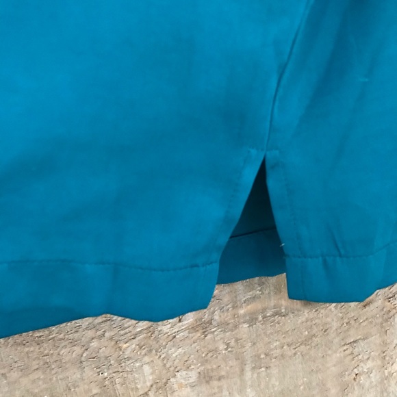 Teal blue side tie blouse gold buttons - Picture 5 of 5